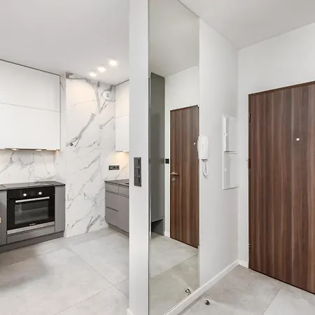 Skierniewicka 34 By Homeprime شقة